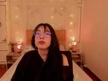 Chaturbate Adult Video Chat of emalittle