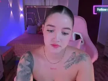 Chaturbate Live Sex Cam of lunna_roosee