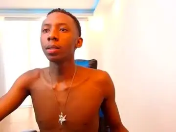 Chaturbate Best live sex cam show of miilo18