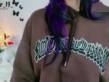 Chaturbate Live Sex Cam of cuteezoe