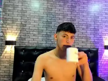 Chaturbate Nude Webcam of smith_luxe