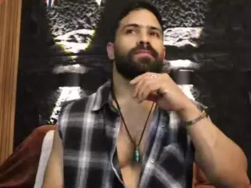Chaturbate Free Porn Cam of leo_diaz01