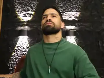 Chaturbate Watch Live Sex Cams of leo_diaz01