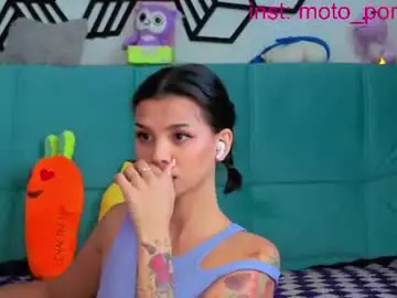 Chaturbate Adult Webcam of moto_ponchik