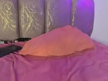 Chaturbate Free Live Porn of mia_sweetie1