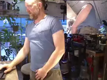 Chaturbate Free Porn Cam of seattlemanwhore
