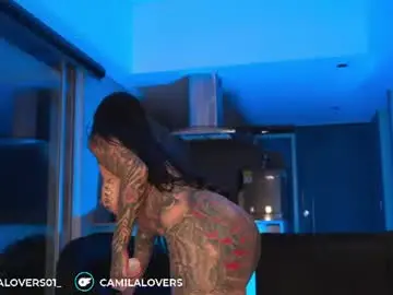 Chaturbate Nude Webcam of camilalovers01