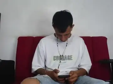 Chaturbate Free Porn Cam of andrewcooper1