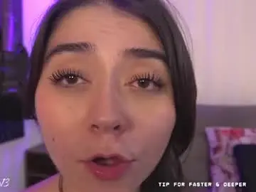 Chaturbate Free Live Porn of bellapazzia13