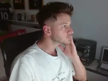 Chaturbate Watch Live Sex Cams of freddy_star