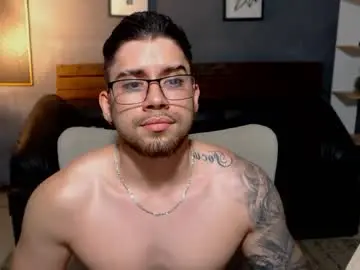 Chaturbate Nude Webcam of mike_montoya