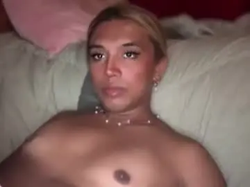 Chaturbate Live Sex Cam of cockprincess_dianna