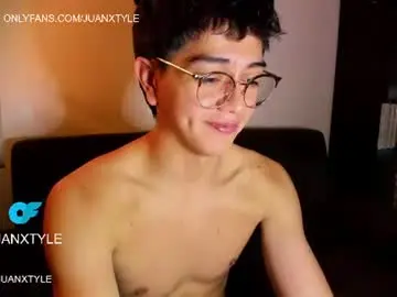 Chaturbate Sex Cam of juancamroom