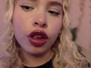 Chaturbate Free Porn Cam of haelycute