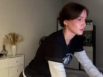 Chaturbate Adult Video Chat of xxx_leila