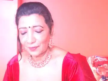 Chaturbate Nude Webcam of indiansarika65
