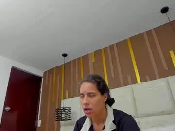 Chaturbate Free Porn Cam of miacours
