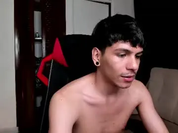 Chaturbate Live Sex Cam of austin_falcon