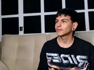Chaturbate Nude Webcam of austin_falcon