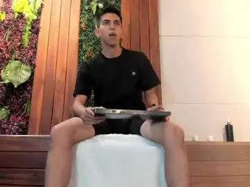 Chaturbate Live Porn of lucca_moreti