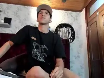 Chaturbate Watch Live Sex Cams of lucca_moreti