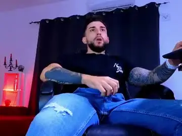 Chaturbate Watch Live Sex Cams of mightyaaron