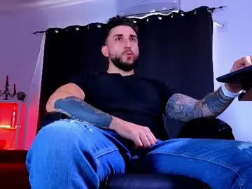Chaturbate Sex Cam of mightyaaron