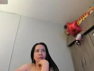 Chaturbate Sex Cam of cami_hot_hair