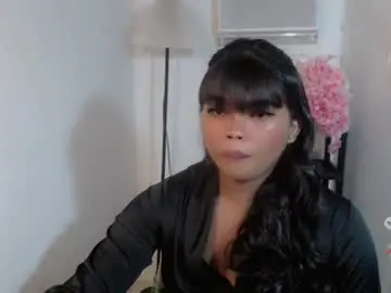 Chaturbate Live Sex Cam of yourasian_kendal