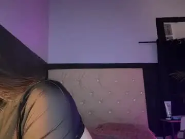 Chaturbate Live Sex Cam of mylovingsofia