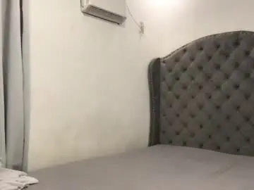Chaturbate Live Sex Cam of asianhugescott