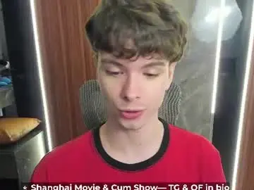Chaturbate Free Porn Cam of calvin_loves_you