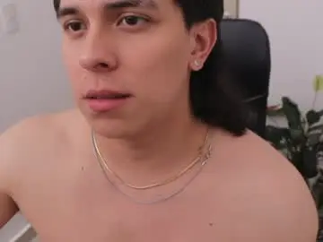 Chaturbate Live Sex Cam of magic_tony
