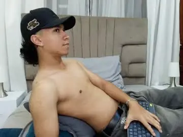 Chaturbate Free Live Porn of ricky_backus