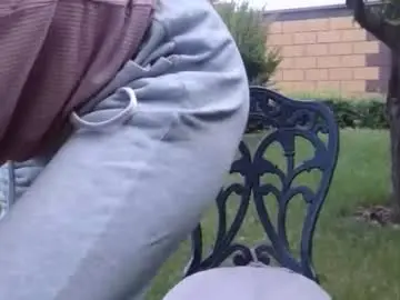 Chaturbate Free Porn Cam of georgiapeachgirl