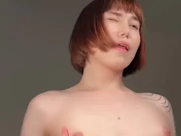 Chaturbate Live Sex Cam of melodyxlove