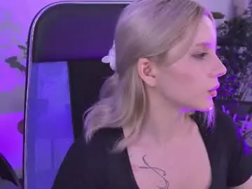 Chaturbate Best live sex cam show of aurorawrenfield