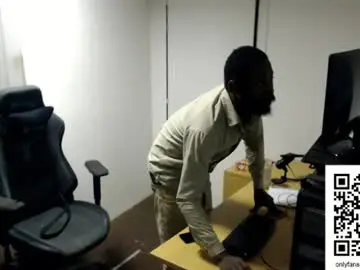 Chaturbate Live Sex Cam of masterdomfuck