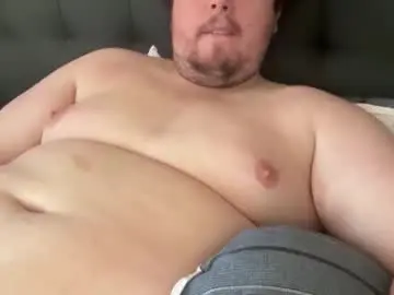 Chaturbate Live Sex Cam of bisexualchubbyboy