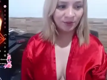 Chaturbate Live Sex Cam of athenea_russo4