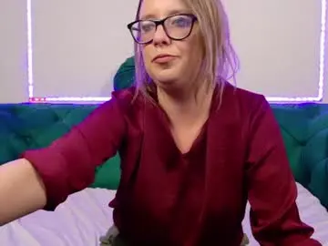 Chaturbate Adult Video Chat of maddysmile