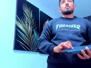 Chaturbate Live Sex Cam of alan_greek_1