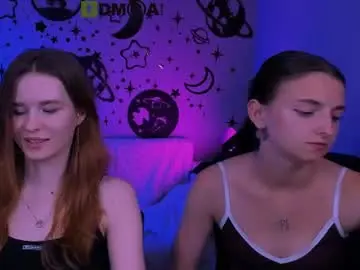 Chaturbate Live Sex Cam of angie_foxy