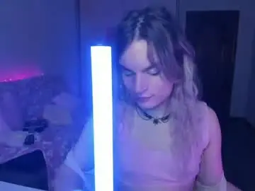 Chaturbate Nude Webcam of millikira006