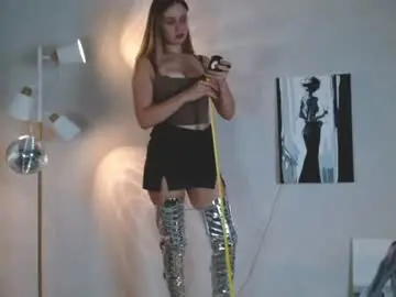Chaturbate Watch Live Sex Cams of charming_beauty