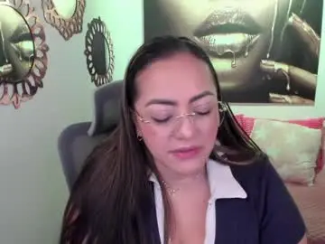 Chaturbate Best live sex cam show of marianalopez81