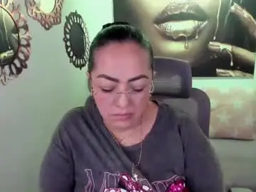 Chaturbate Watch Live Sex Cams of marianalopez81