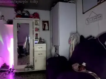 Chaturbate Live Sex Cam of apurple_tulip