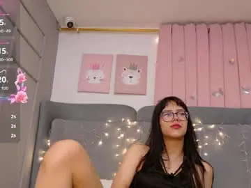 Chaturbate Nude Webcam of mia_colllins