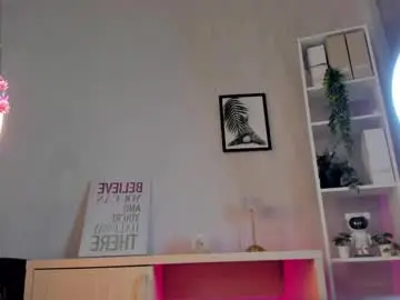 Chaturbate Adult Webcam of lessi_grace